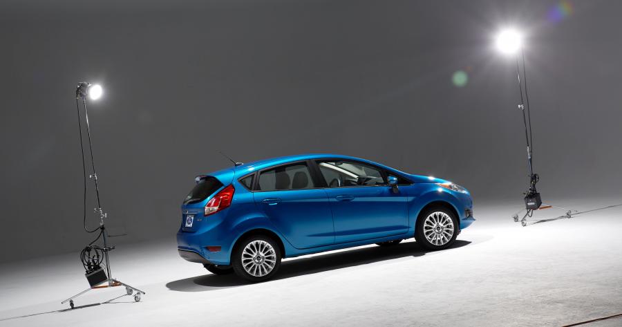  Ford Fiesta 5-Door 2014 года  (US) (фото 52 из 122)